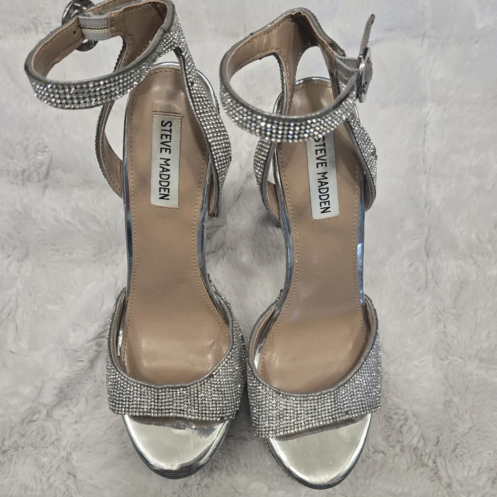 Steve Madden Skylar Heels Size 8.5